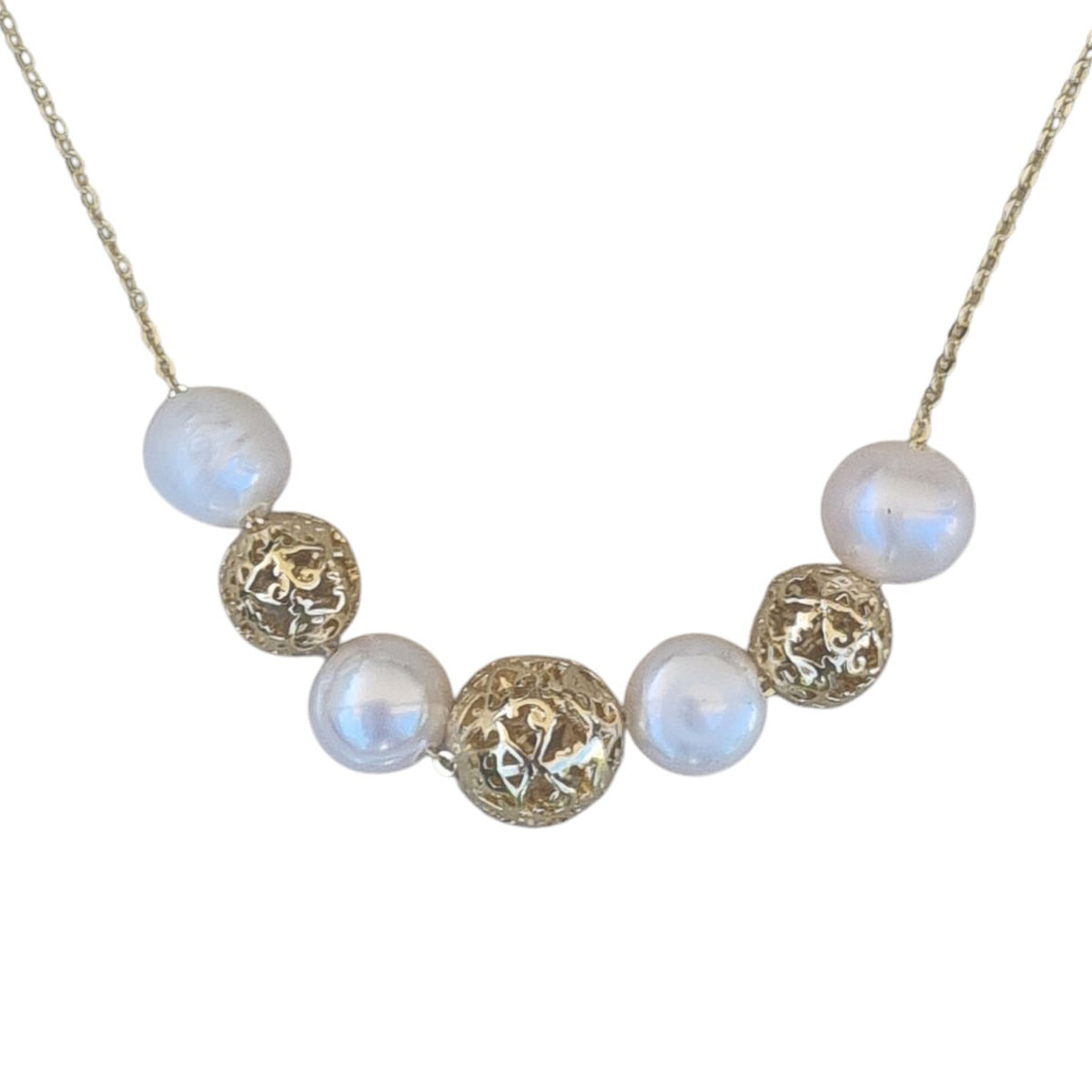 Isla Pearl Threaded Slider Necklace