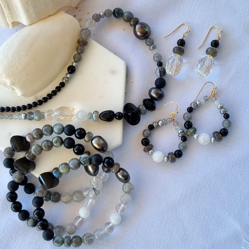 Ebon Onyx, Labradorite, Quartz & Pearl Bracelet