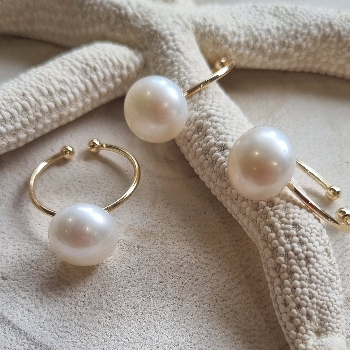 Corali Freshwater Pearl adjustable Finger ring