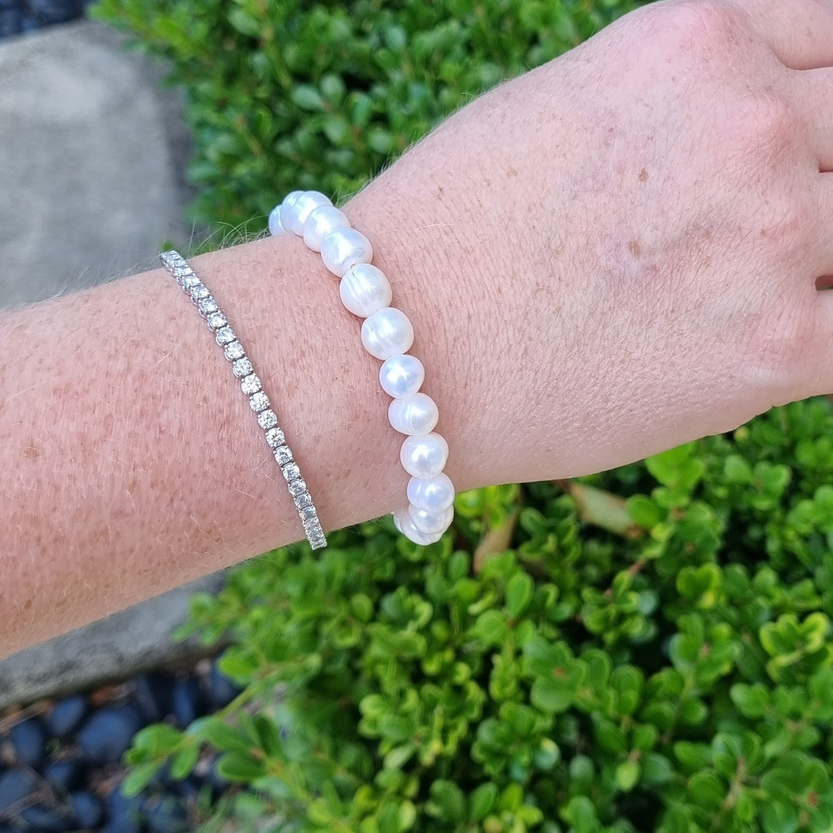 Oceano Freshwater Pearl Elastic Bracelet