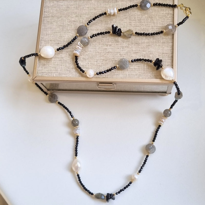 Pizzazz long Necklace Spinel, Pearl & Labradorite