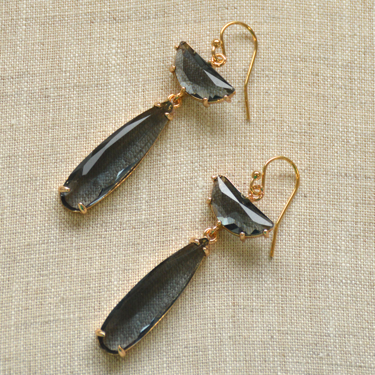 Gaeb Quartz drop Earring