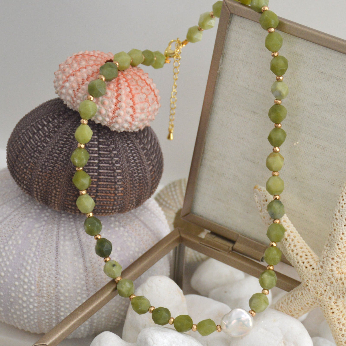 Star Keshi Pearl Southern Jade Necklace