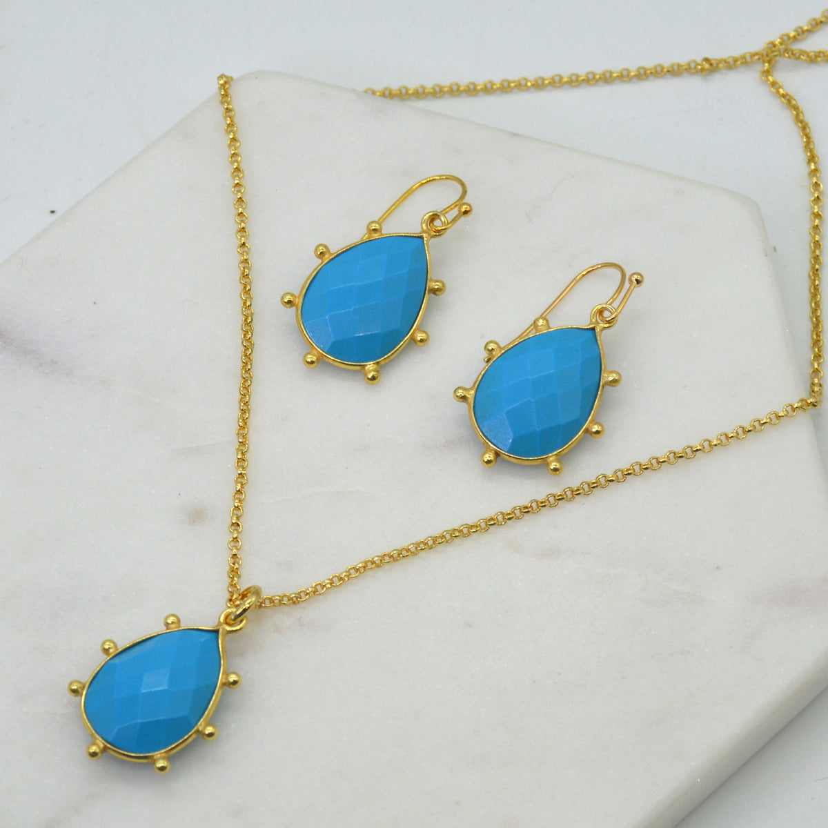 Aurulia Gemstone drop Necklace Turquoise Howlite