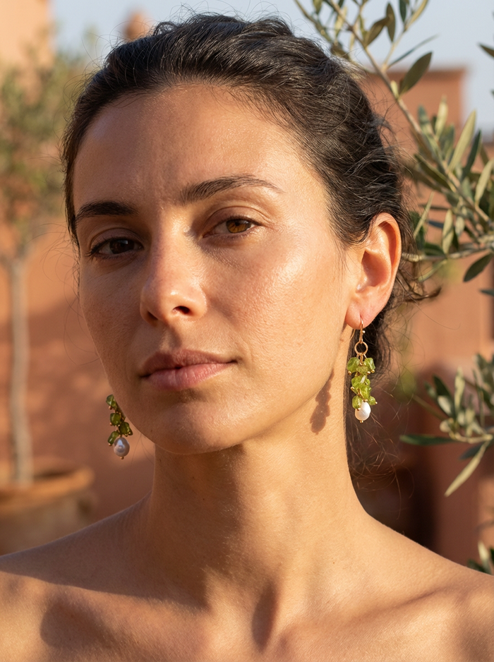 Alighieri Freshwater Pearl Gemstone Earrings - Peridot