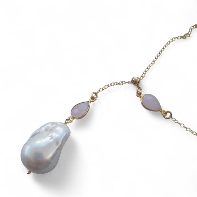 Amis Baroque Freshwater Pearl Slider Drop Necklace Rose Quartz
