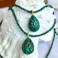 Aurevella Malachite Necklace with Malachite Pendant