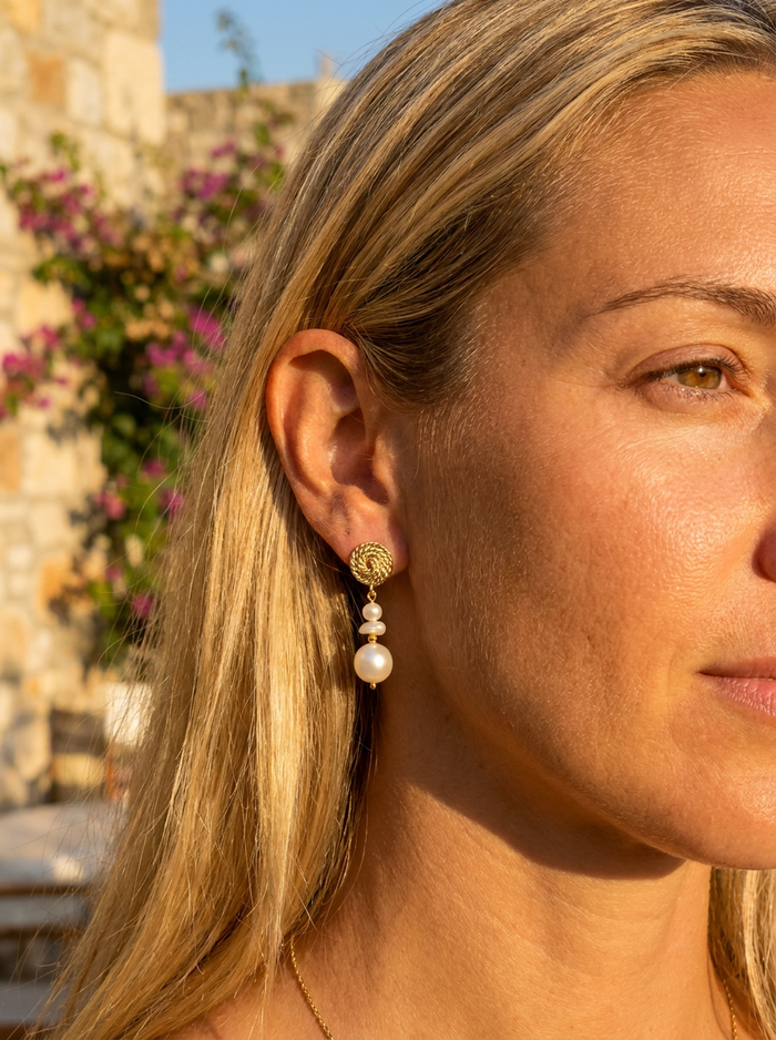 Averelle Pearl Earrings