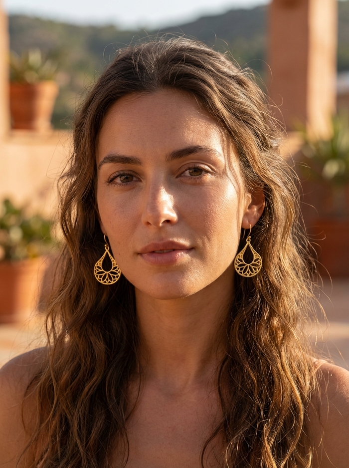 Azal Open Teardrop  Matt Gold or Silver Earring