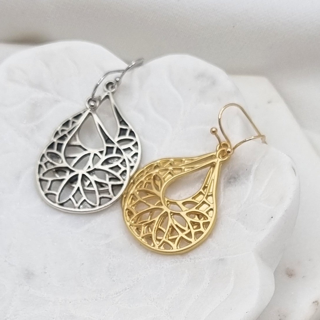 Azal Open Teardrop  Matt Gold or Silver Earring