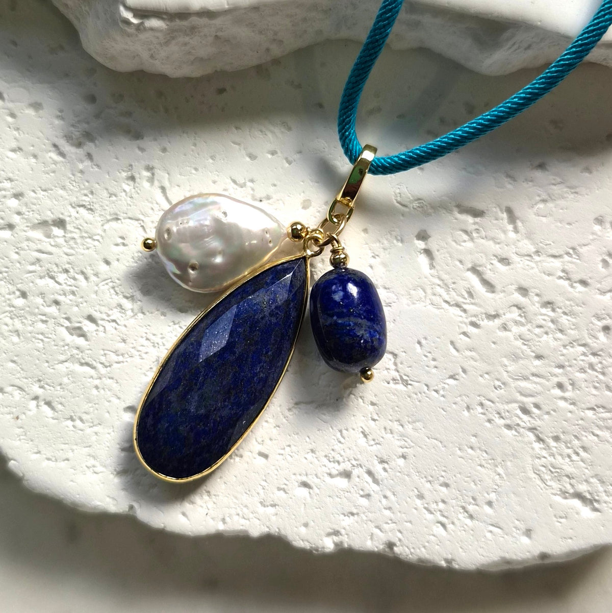 La Petite Adjustable Sliding Cord necklaces-Blue Sea