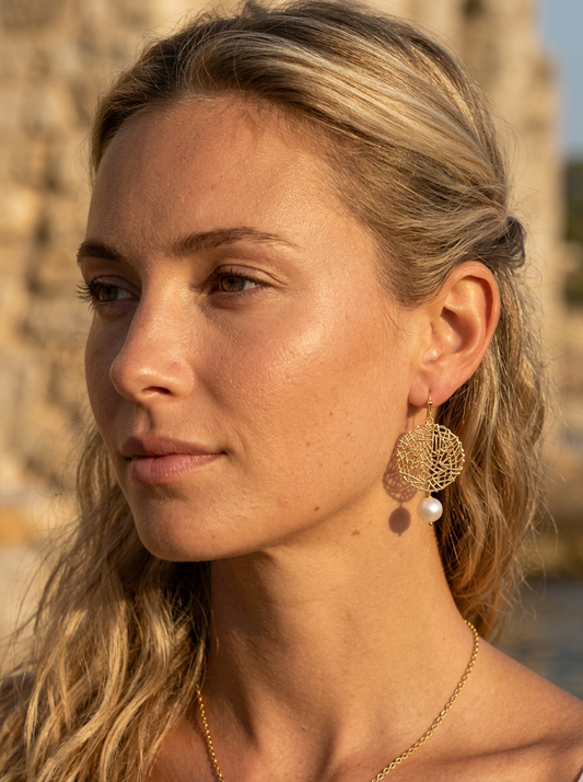 Louise Freshwater Pearl Round Woven Earrings