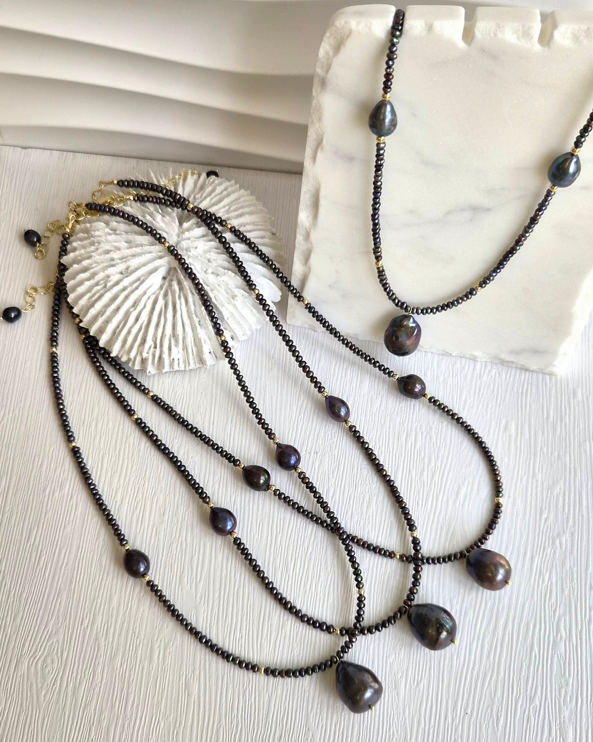 Lustrous Grey Freshwater Pearl Pendant Necklace