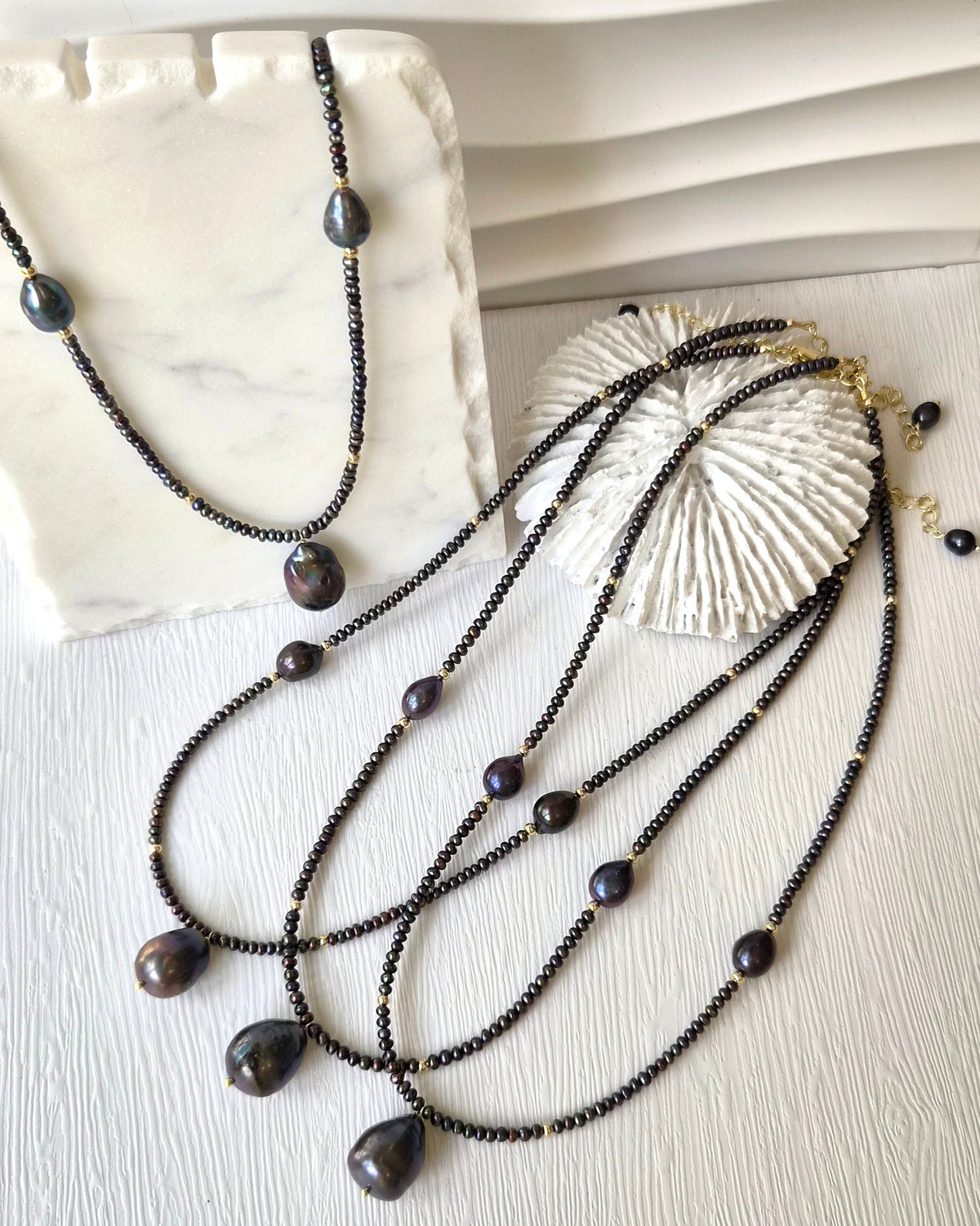 Lustrous Grey Freshwater Pearl Pendant Necklace
