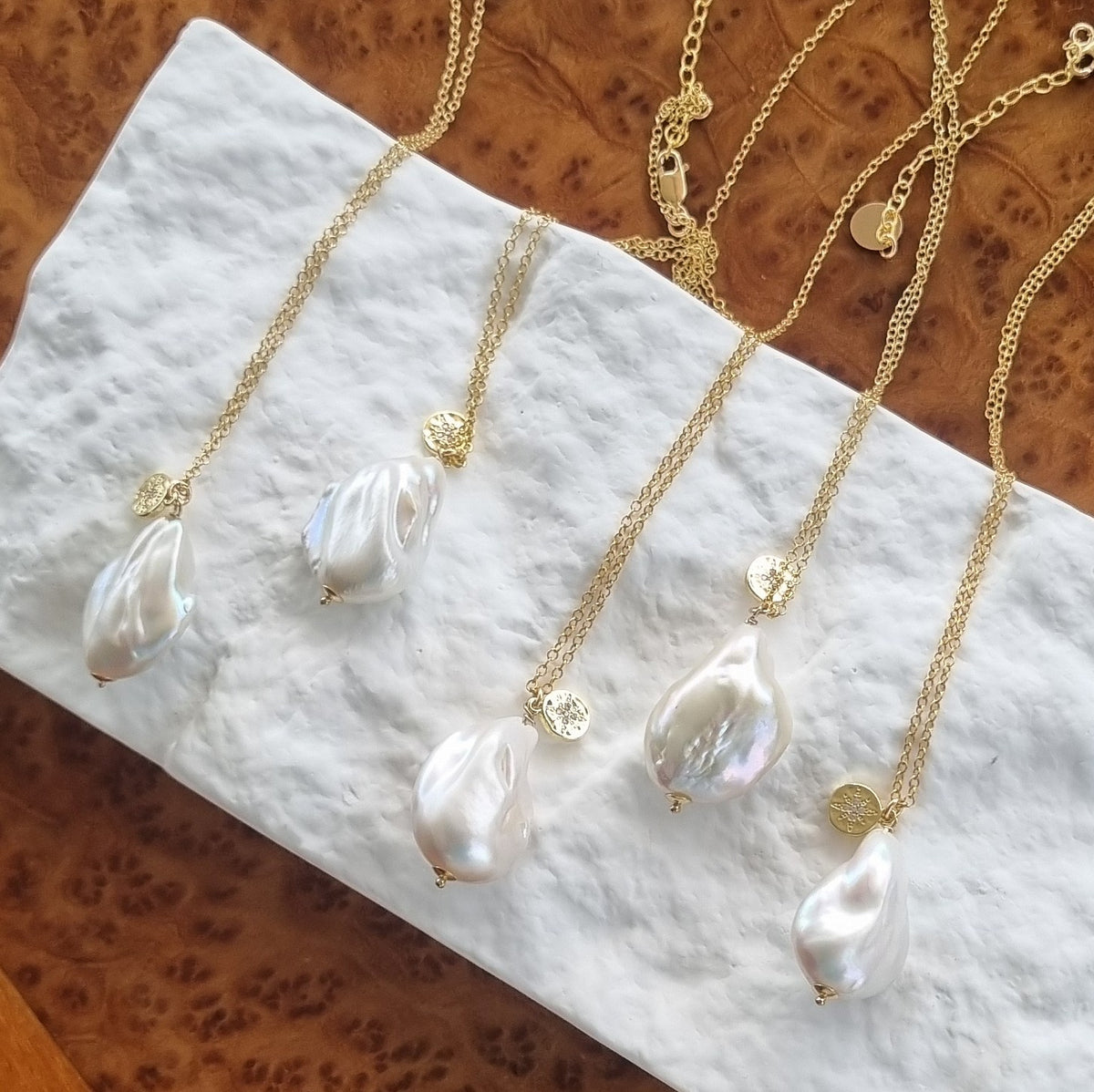 Mitu Keshi Pearl Charm Pendant Necklace