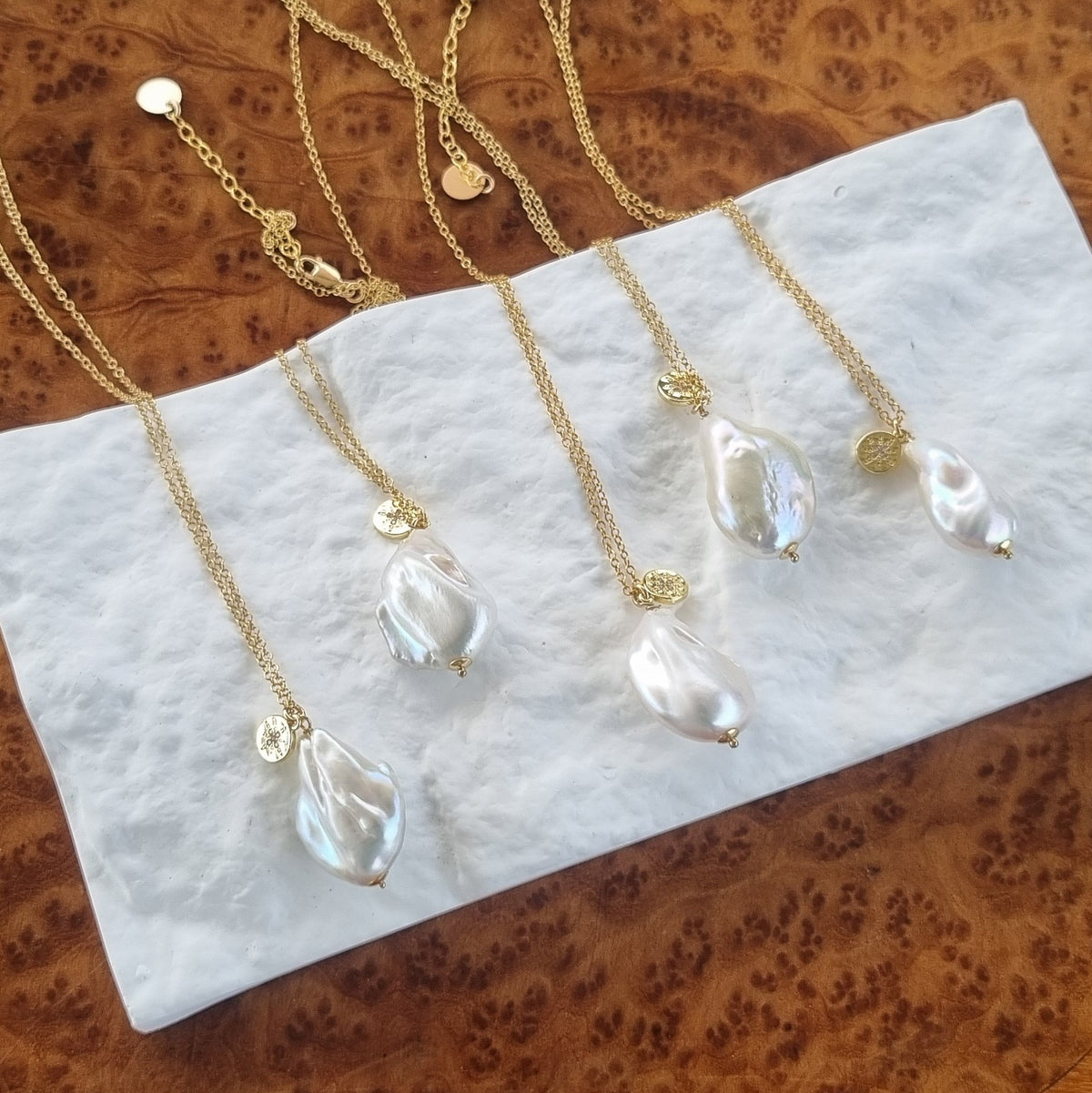 Mitu Keshi Pearl Charm Pendant Necklace