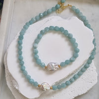 Myanmar Jade and Freshwater Pearl Bracelet