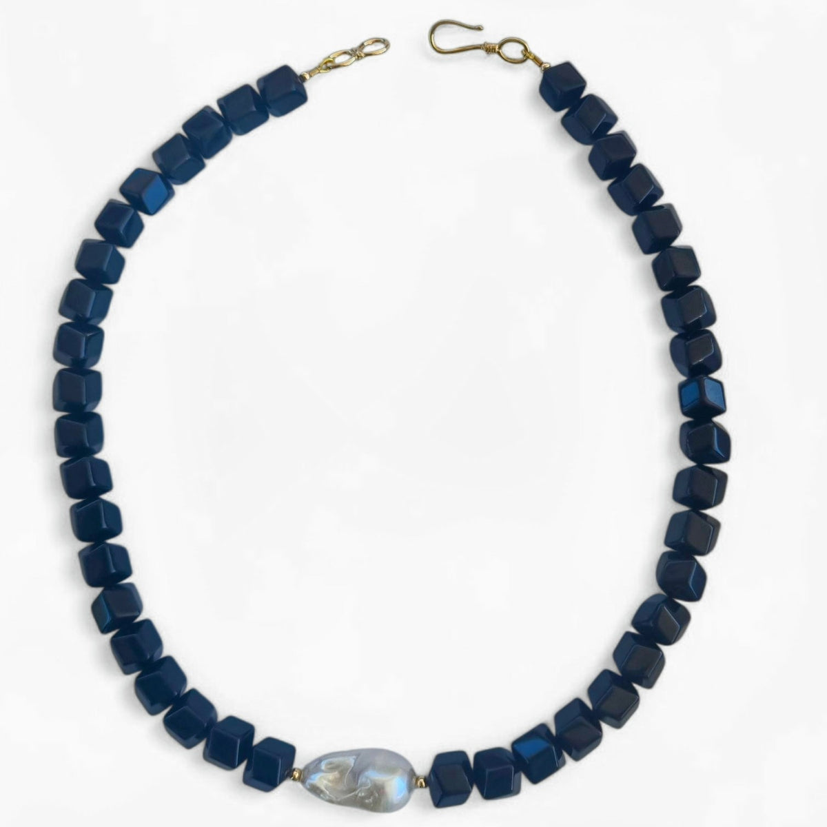 Noir Onyx and Baroque Freshwater pearl necklace