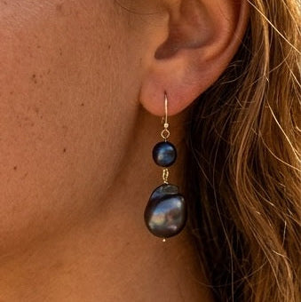 Oahu Grey Freshwater Pearl Earrings