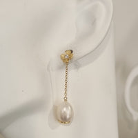 Pearlicious Marine Pearl Earrings