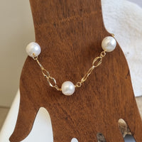 Pearlicious Round Pearl Link Bracelet