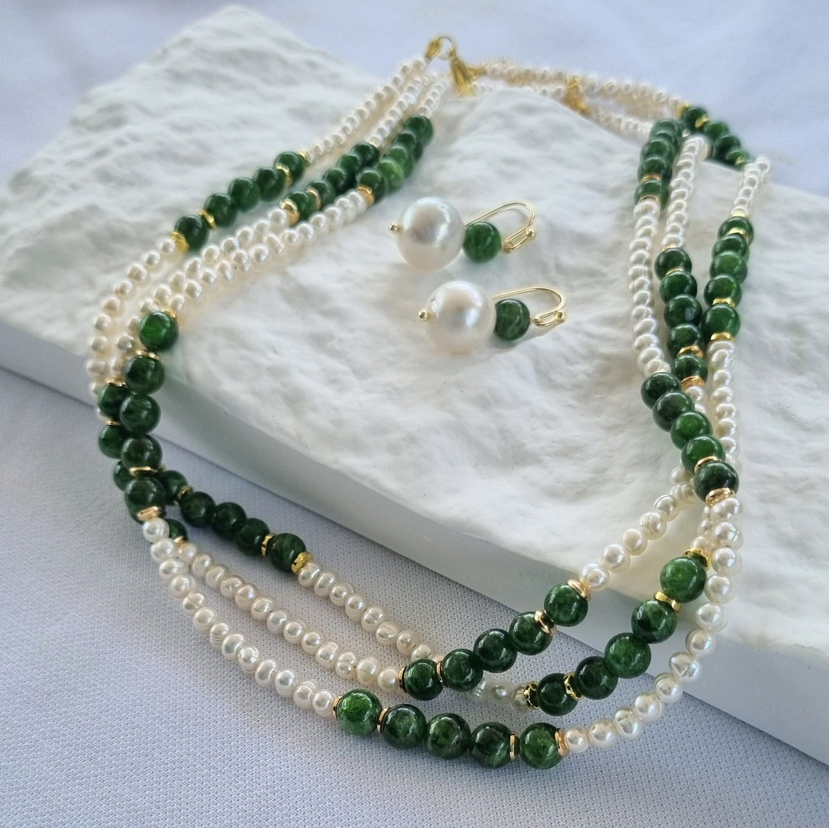 Sierra Freshwater Pearl with Chrome Diopside Necklace