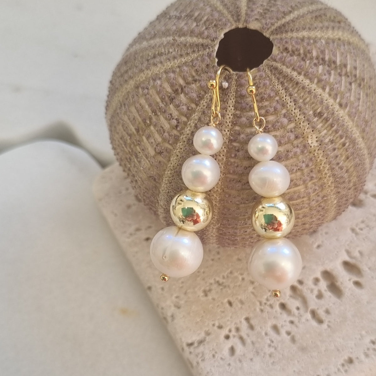 Solene Pearl Earrings