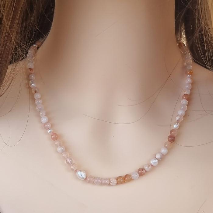 Sugerloaf Pearl Necklace in Cherry Blossom Agate