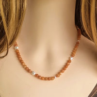 Sugerloaf Pearl Necklace in Orange Calcite