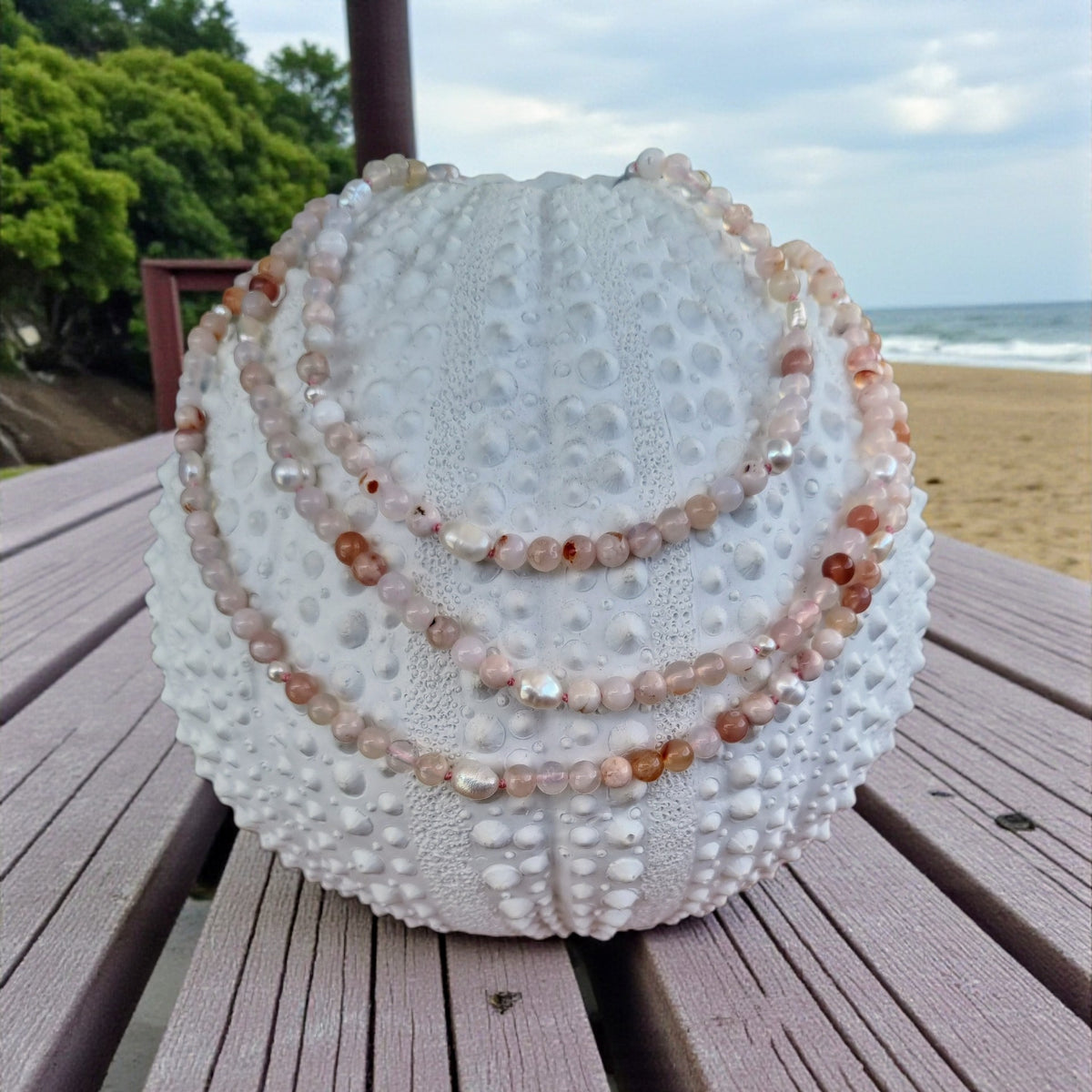 Sugerloaf Pearl Necklace in Cherry Blossom Agate
