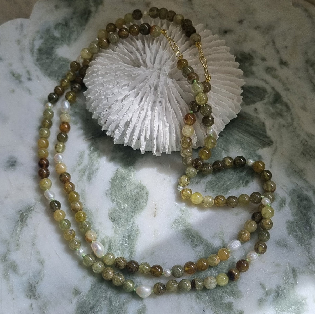 Sugerloaf Pearl Necklace in Green Garnet