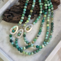 Veridis Green Grass Agate and Mother of Pearl Necklace