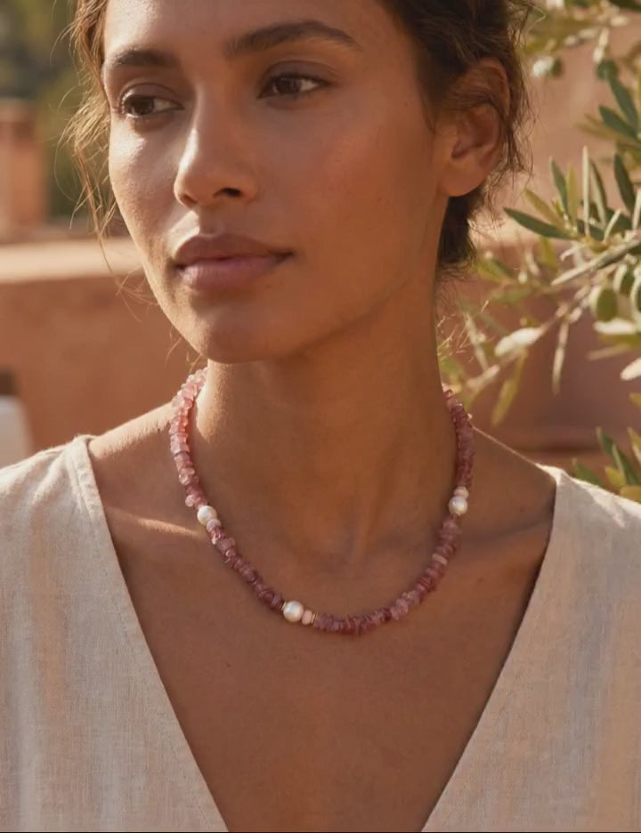 Mood Necklace with Strawberry Quartz, Pink Opal and Freshwater Pearl