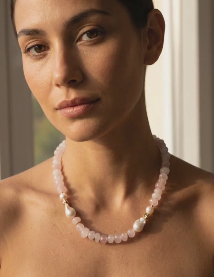 Mood Necklace with Rose Quartz and Freshwater Pearl