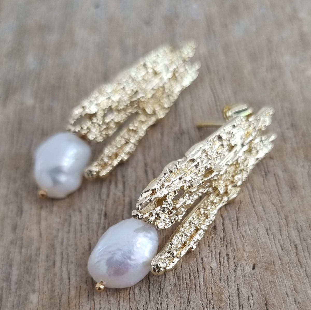 Lola Rock Slide Freshwater Pearl Earrings