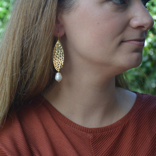 Long Ellipse Baroque Pearl Gold Earrings
