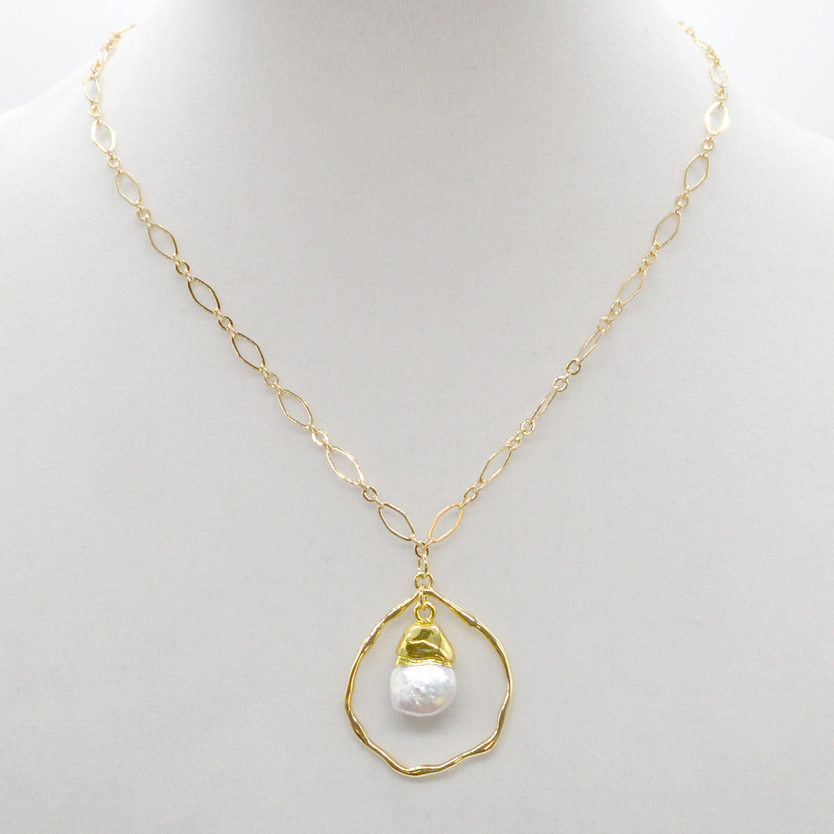 Baco Gold Baroque Pearl pendant Necklace