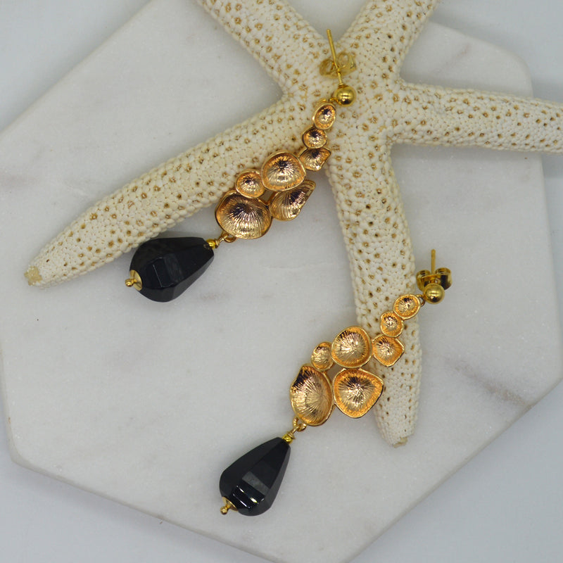 Lily Pad Onyx Gold Stud Earrings