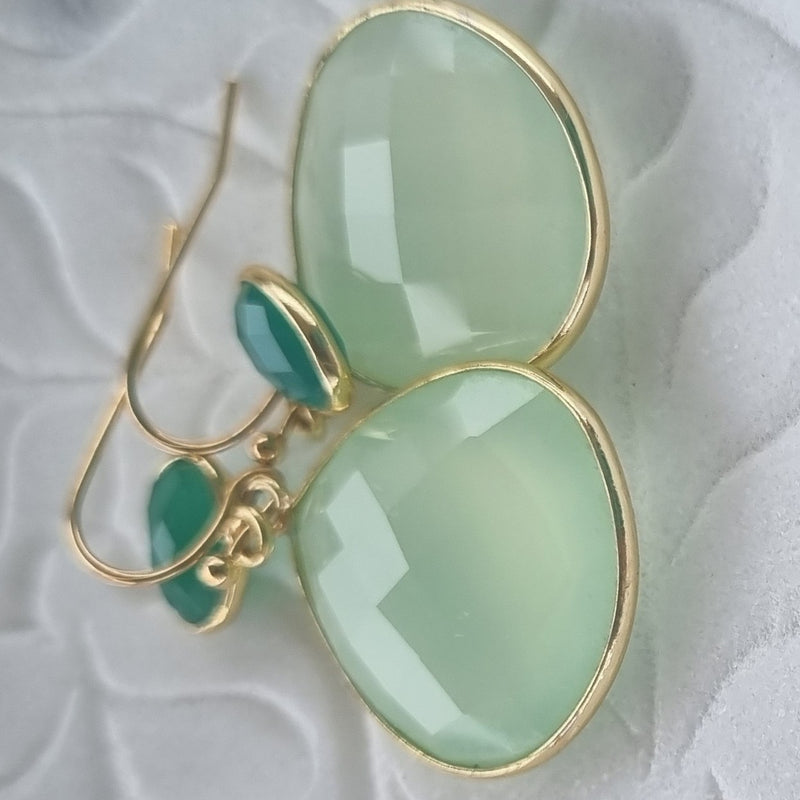 Gemma green chalcedony earrings