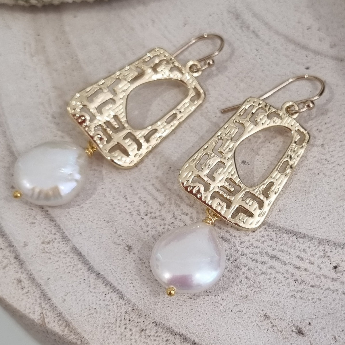 Golden Window Pearl Earrings