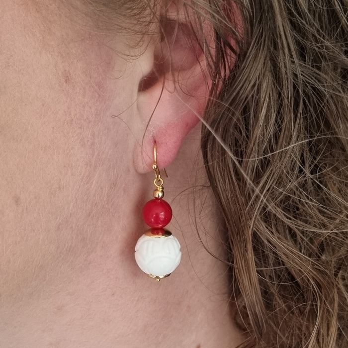 Praia Carved white Shell and red Coral Earrings