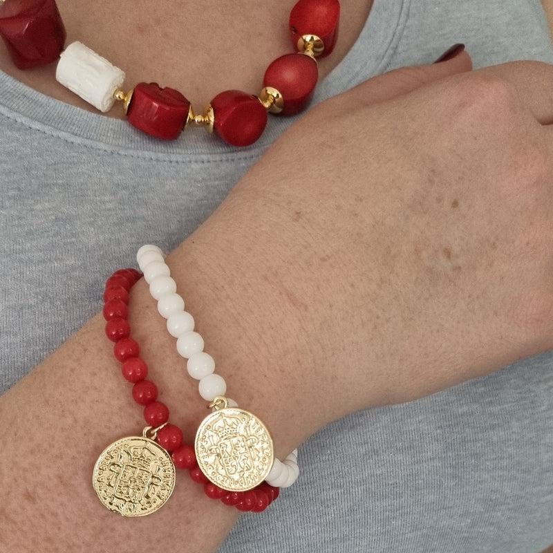 Praia White Shell and Red Coral Necklace
