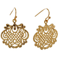 Inspired by the bold beauty of Australia’s native flower, the Waratah-shaped drop gold earrings are a striking statement of natural elegance. Crafted in a detailed floral silhouette, these earrings feature graceful petal-like curves that catch the light with every movement. Their warm gold finish adds a touch of luxury, making them perfect for adding a distinctive, nature-inspired accent to any outfit. Lightweight yet eye-catching, they blend botanical charm with modern sophistication.